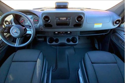 2025 Mercedes-Benz Sprinter 2500 Standard Roof
