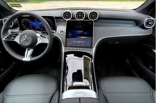 2025 Mercedes-Benz GLC 300 4MATIC