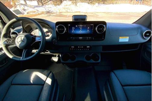 2025 Mercedes-Benz Sprinter 2500