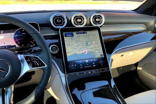 2026 Mercedes-Benz GLC 300 4MATIC