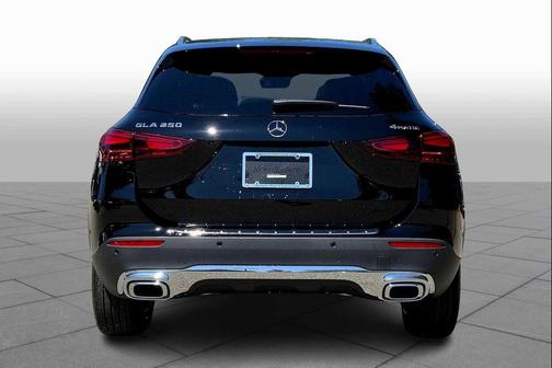 Night Black 2026 Mercedes-Benz GLA 250 4MATIC