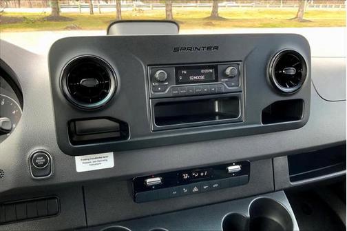 2025 Mercedes-Benz Sprinter 2500 Standard Roof