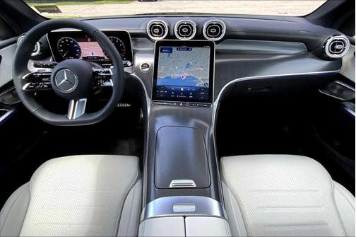 2025 Mercedes-Benz GLC 300 4MATIC