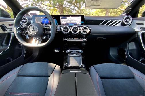 2025 Mercedes-Benz AMG CLA 35 4MATIC