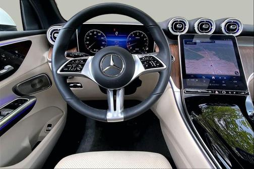Polar White 2025 Mercedes-Benz GLC 300 4MATIC