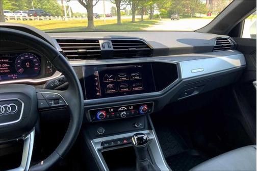 2019 Audi Q3 2.0T S line Premium