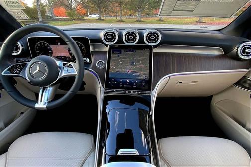 2026 Mercedes-Benz GLC 300 4MATIC