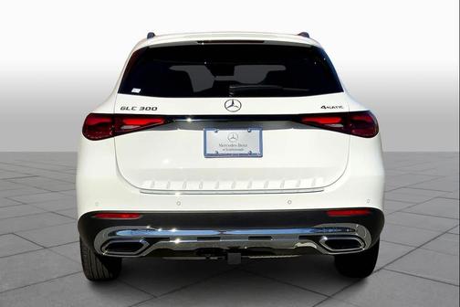 2026 Mercedes-Benz GLC 300 4MATIC