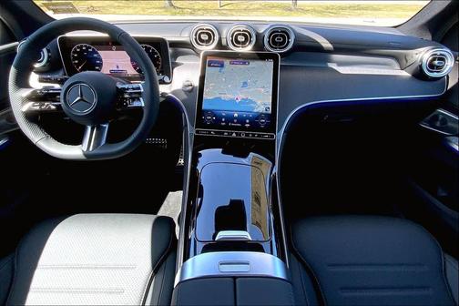 2025 Mercedes-Benz GLC 300 4MATIC