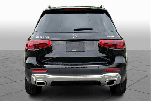 2025 Mercedes-Benz GLB 250 4MATIC