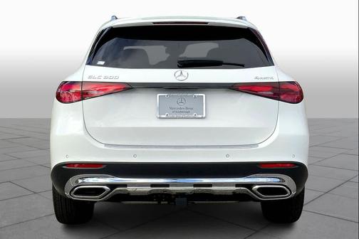 2026 Mercedes-Benz GLC 300 4MATIC