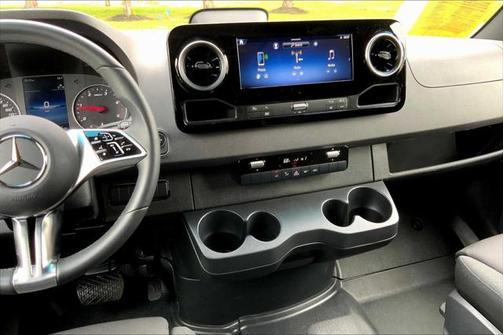 2025 Mercedes-Benz Sprinter 2500 High Roof
