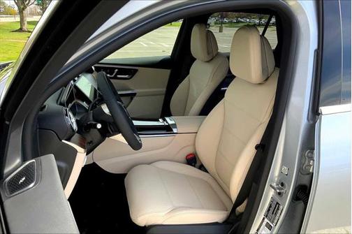 2025 Mercedes-Benz GLC 350e Base