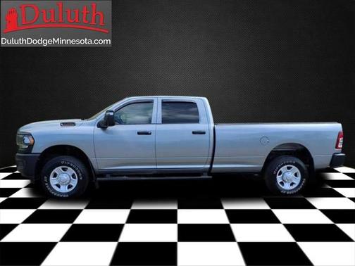 2024 RAM 3500 Tradesman Crew Cab 4x4 8 Box