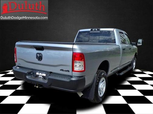 2024 RAM 3500 Tradesman Crew Cab 4x4 8 Box