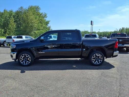 2025 RAM 1500 Laramie Crew Cab 4x4 57' Box