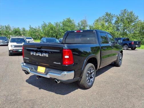 2025 RAM 1500 Laramie Crew Cab 4x4 57' Box