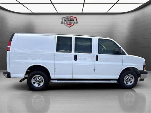 2023 GMC Savana 2500 Work Van