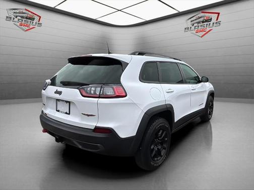 2022 Jeep Cherokee Trailhawk
