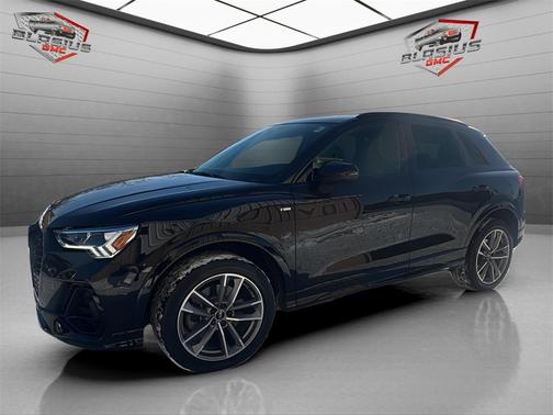 2022 Audi Q3 45 S line Premium Plus