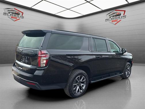 2023 Chevrolet Suburban 4WD Z71