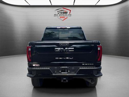 2025 GMC Sierra 2500 Denali Ultimate