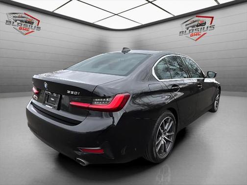 2022 BMW 330 xDrive
