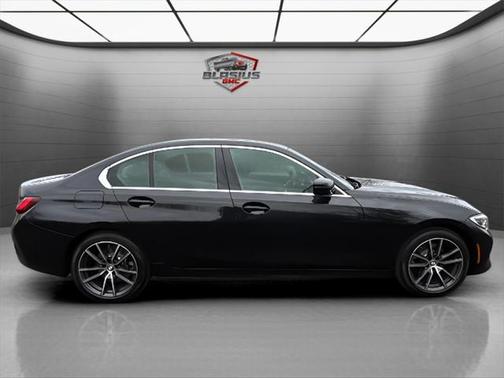2022 BMW 330 xDrive