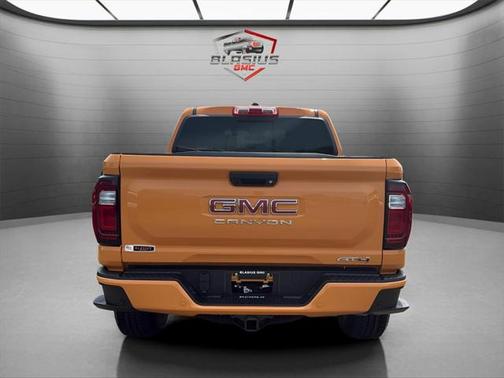2025 GMC Canyon Base