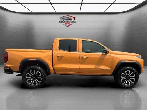 2025 GMC Canyon Base