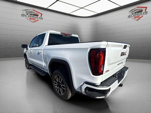 Summit White 2024 GMC Sierra 1500 AT4