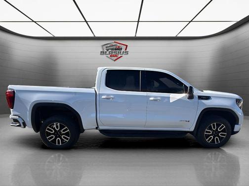 Summit White 2024 GMC Sierra 1500 AT4