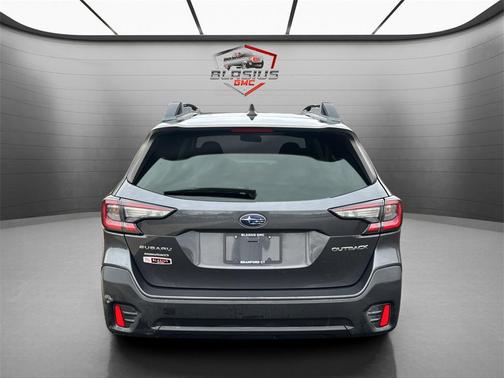 2020 Subaru Outback Base