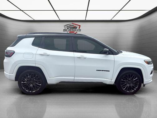 Bright White Clearcoat 2022 Jeep Compass High Altitude