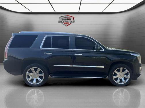 2017 Cadillac Escalade Luxury