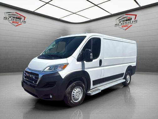 Bright White Clearcoat 2025 RAM ProMaster 2500 Tradesman
