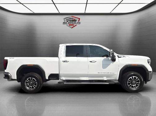 2025 GMC Sierra 2500 SLT