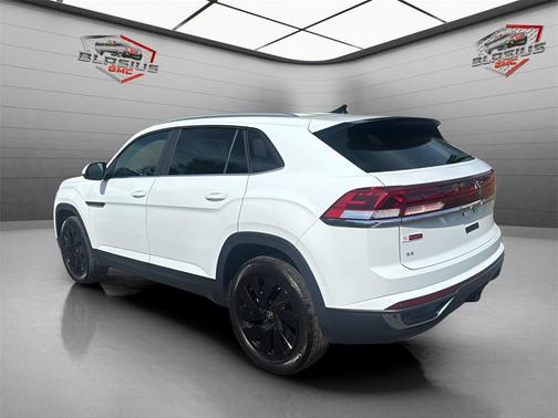 2024 Volkswagen Atlas Cross Sport 2.0T SE w/Technology 4MOTION