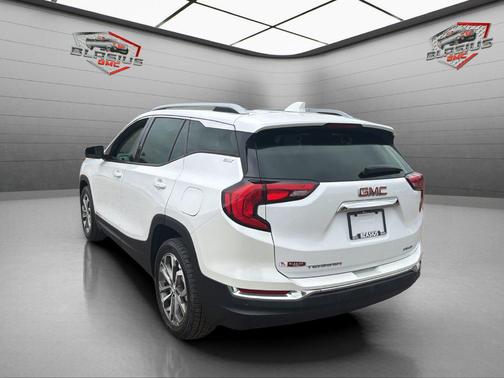 White Frost Tricoat 2021 GMC Terrain SLT