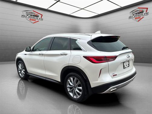 2022 INFINITI QX50 LUXE AWD