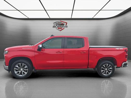 Red Hot 2022 Chevrolet Silverado 1500 Limited LT