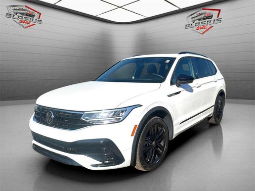 2022 Volkswagen Tiguan 2.0T SE R-Line Black 4MOTION