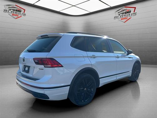 2022 Volkswagen Tiguan 2.0T SE R-Line Black 4MOTION