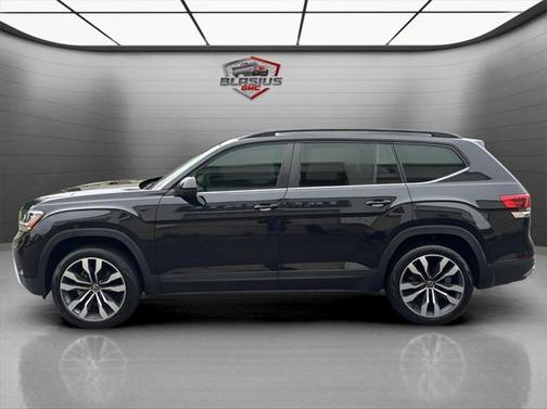 2022 Volkswagen Atlas 3.6L SE w/Technology