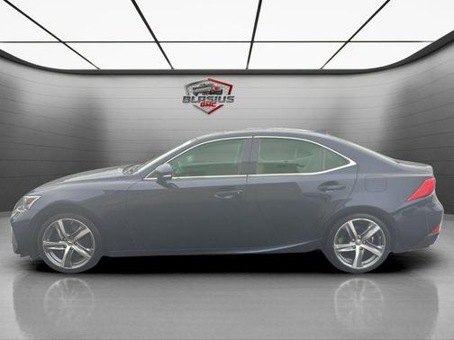 2018 Lexus IS 300 Base