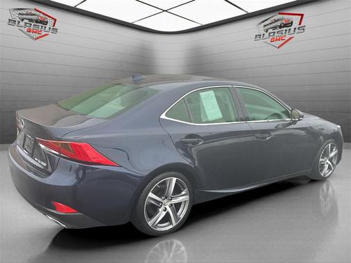 2018 Lexus IS 300 Base