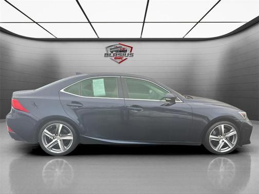 2018 Lexus IS 300 Base