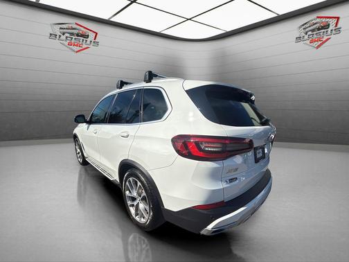 Alpine White 2023 BMW X5 xDrive40i