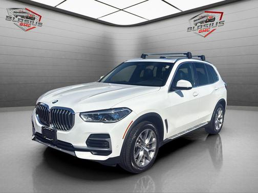 Alpine White 2023 BMW X5 xDrive40i