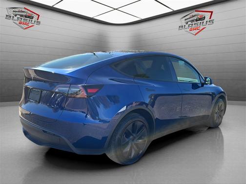 2024 Tesla Model Y Long Range Dual Motor All-Wheel Drive